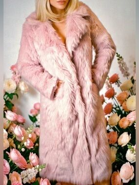 🎀🌷 Blush Pink Faux Fur Long Coat 🌷🎀 NWT